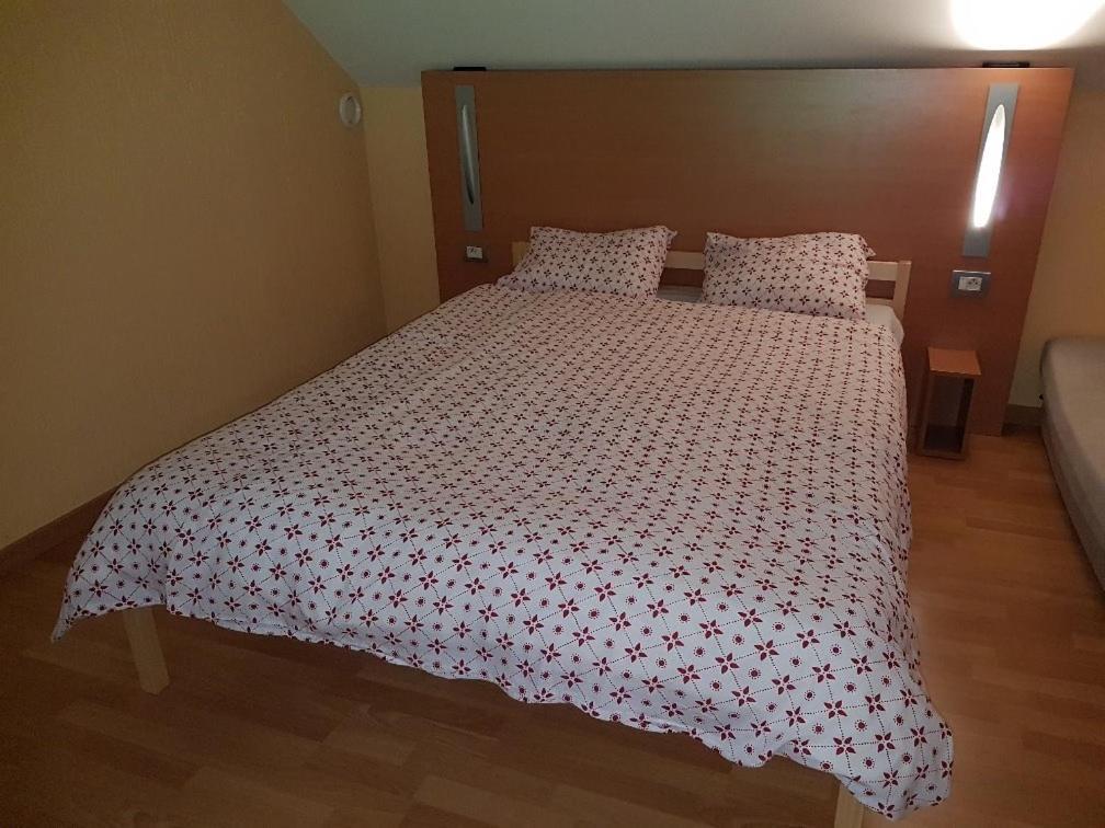 Zonnig Appartement Golf Van ดูร์บี ภายนอก รูปภาพ